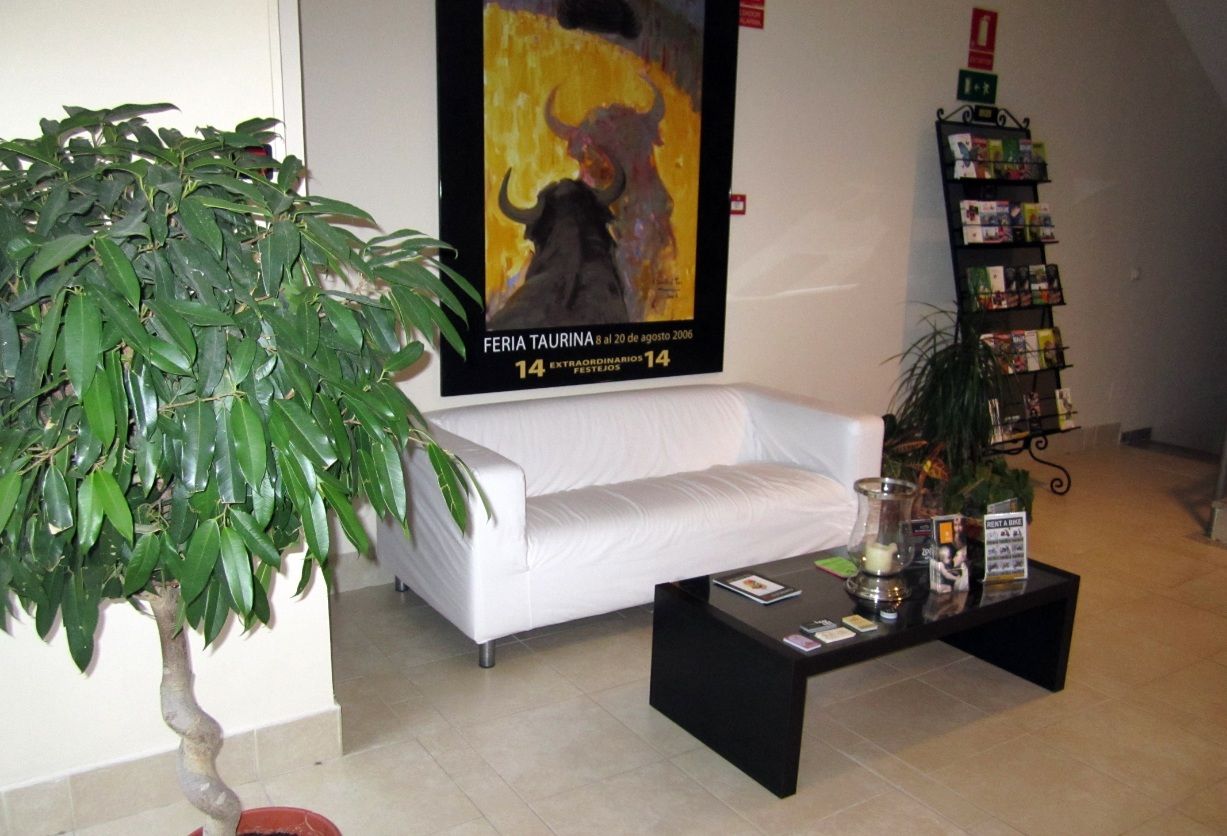 Hotel Eliseos Malaga Exterior photo