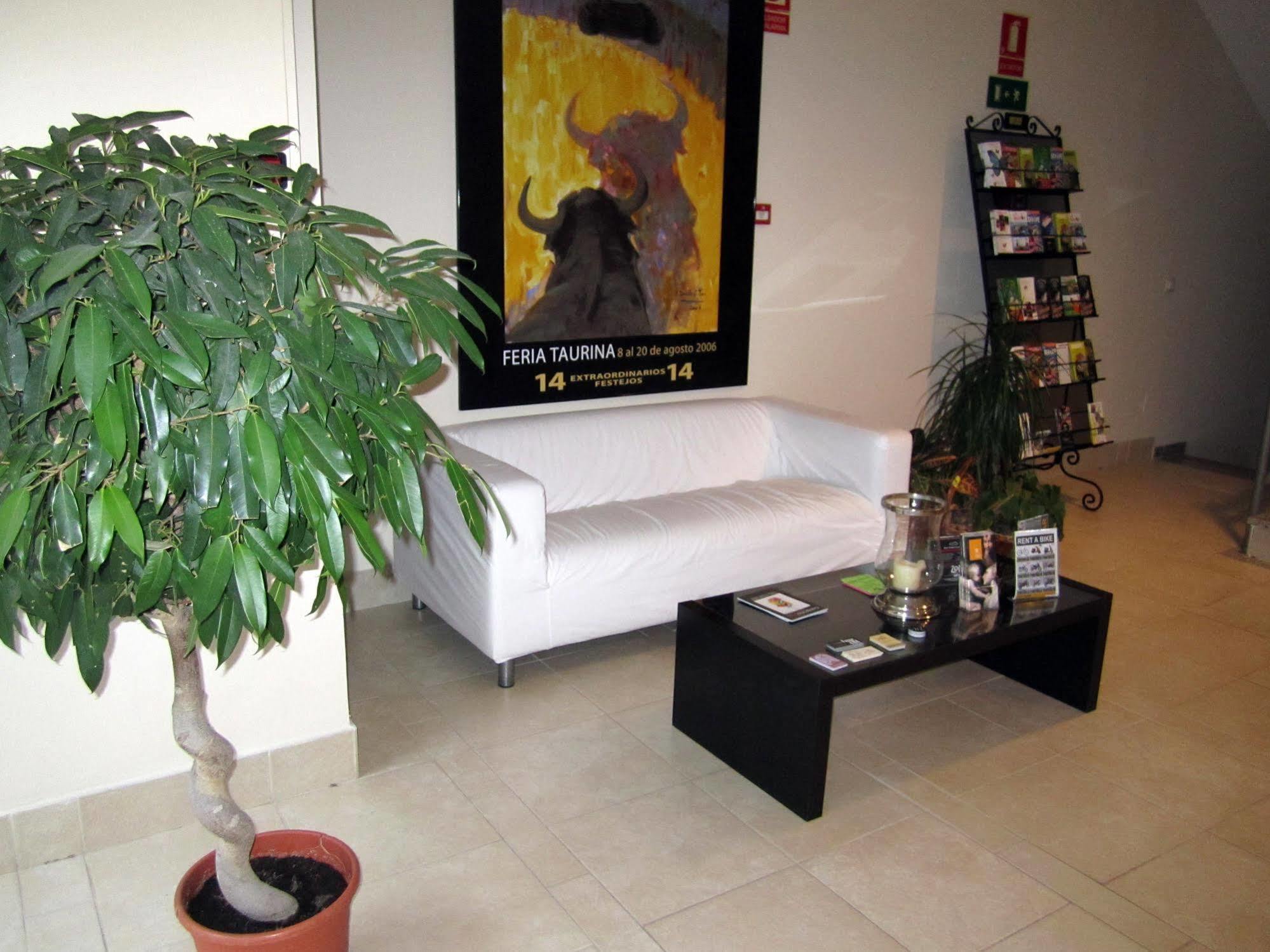 Hotel Eliseos Malaga Exterior photo